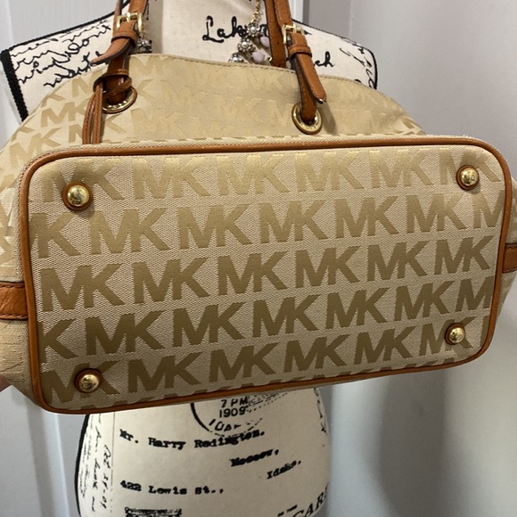 Michael Kors Tote - Picture 6 of 12
